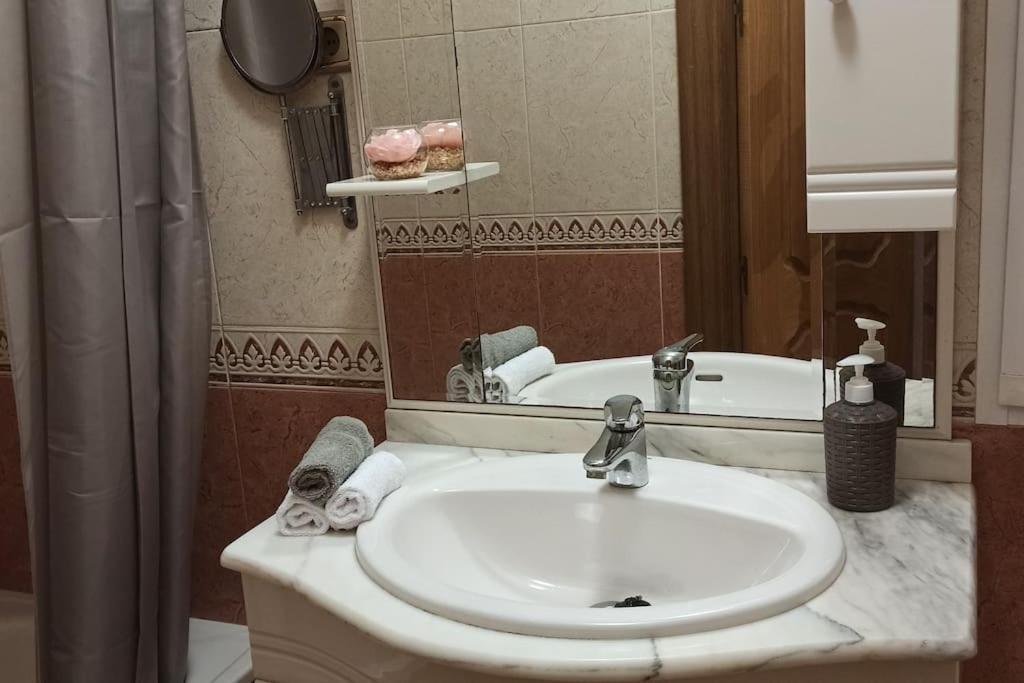 Ferienwohnung Acogedor Apartamento ¡A 10 Minutos Del Centro De Malaga! Exterior foto
