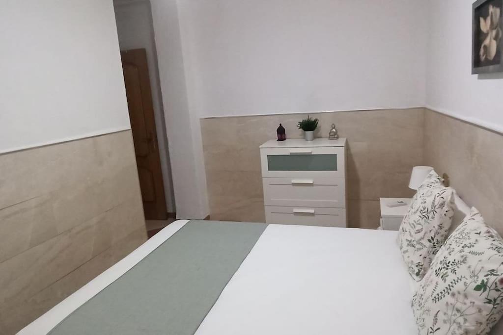 Ferienwohnung Acogedor Apartamento ¡A 10 Minutos Del Centro De Malaga! Exterior foto