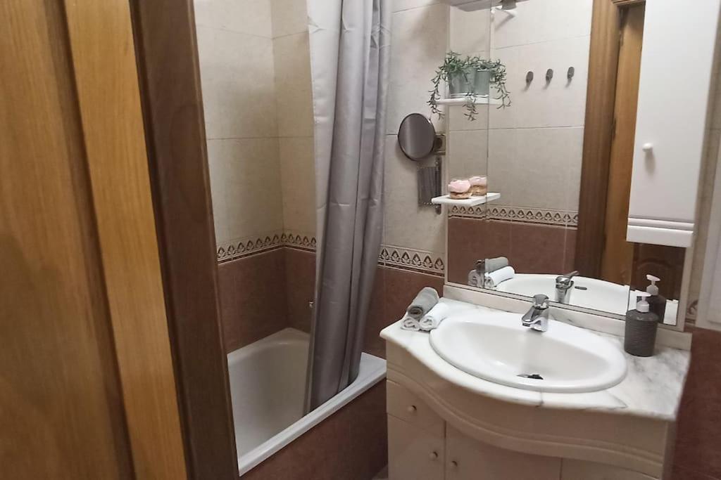 Ferienwohnung Acogedor Apartamento ¡A 10 Minutos Del Centro De Malaga! Exterior foto