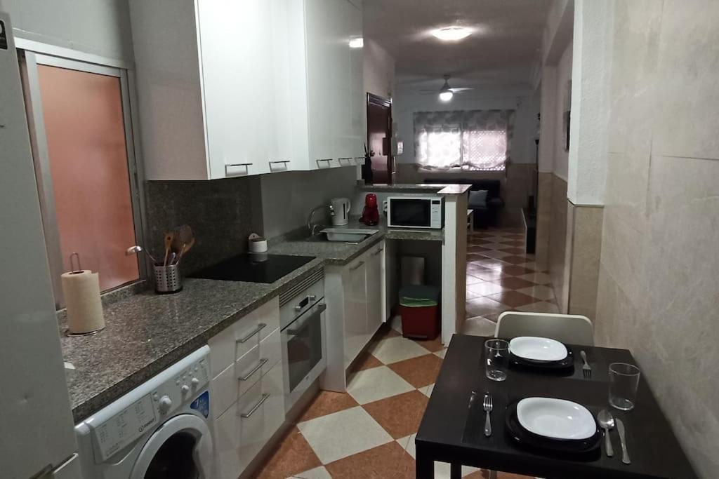 Ferienwohnung Acogedor Apartamento ¡A 10 Minutos Del Centro De Malaga! Exterior foto